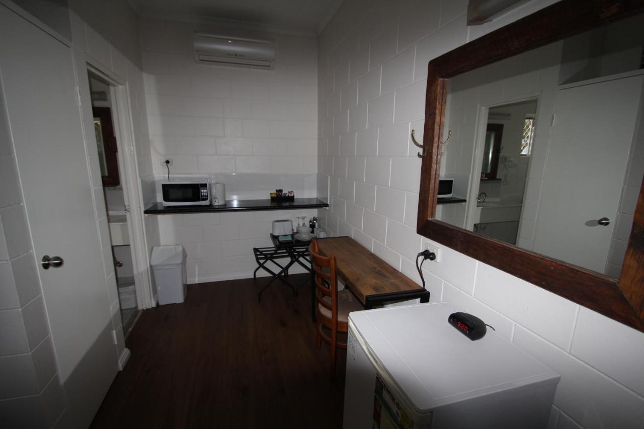 Colonial Rose Motel Townsville Exteriör bild