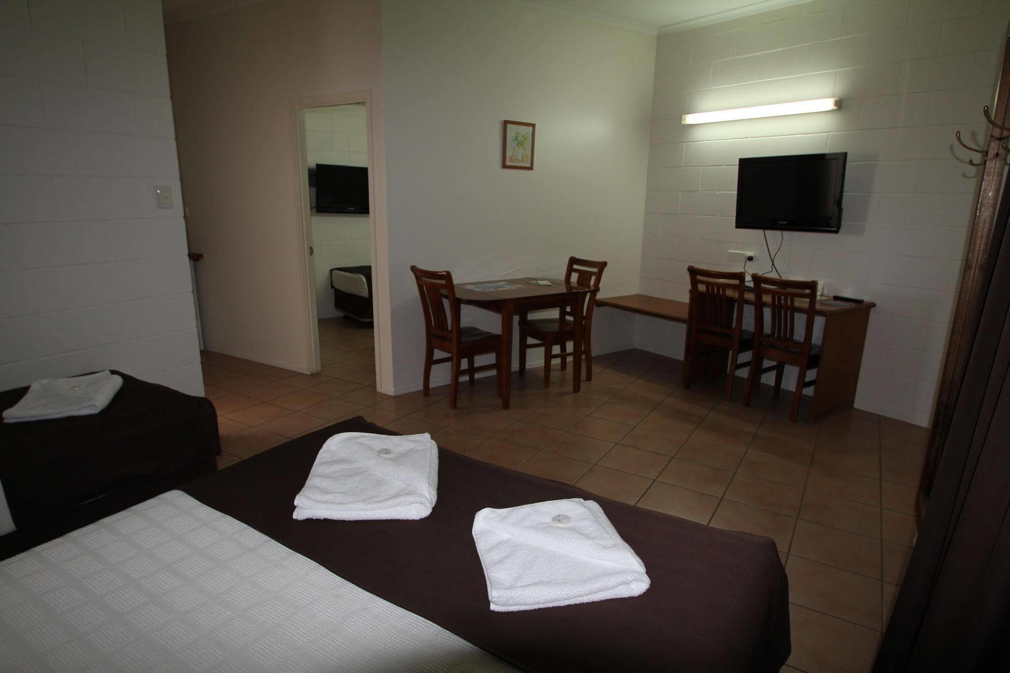 Colonial Rose Motel Townsville Exteriör bild