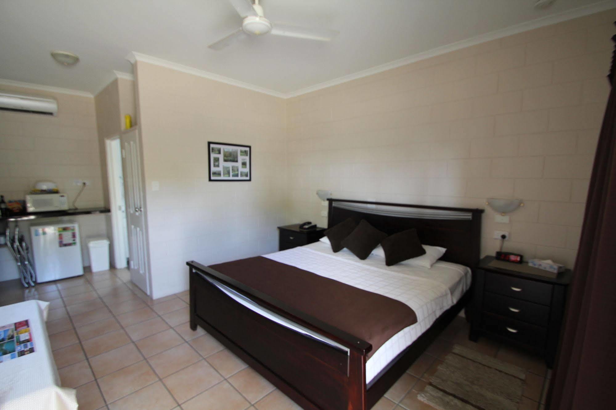 Colonial Rose Motel Townsville Exteriör bild